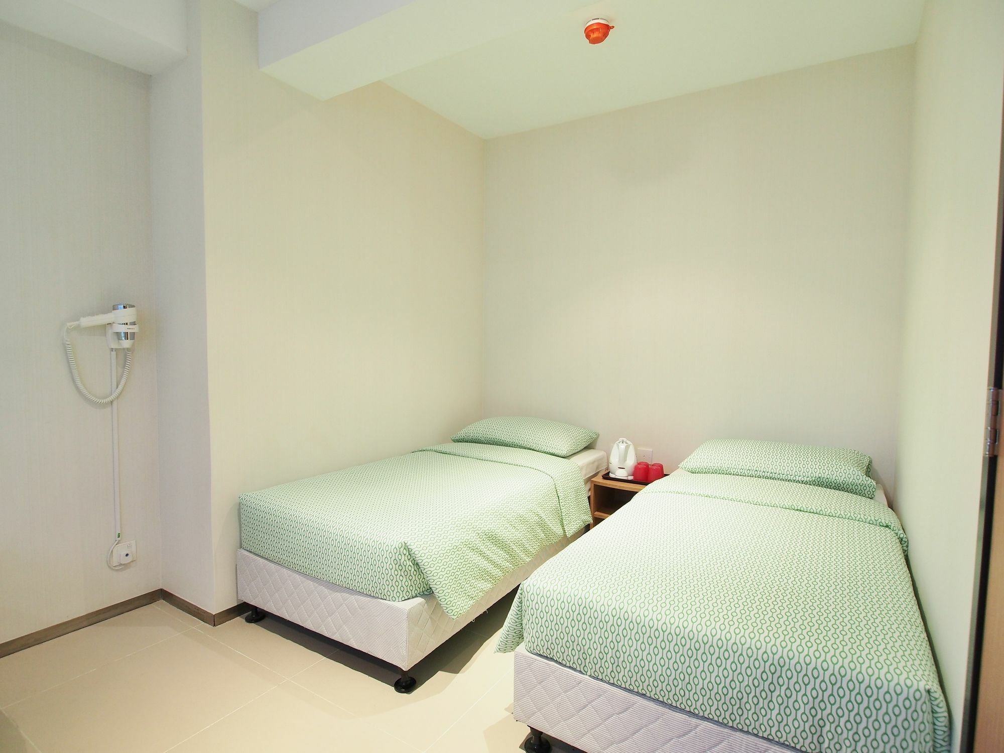 Berlin Hotel 카우룽 외부 사진