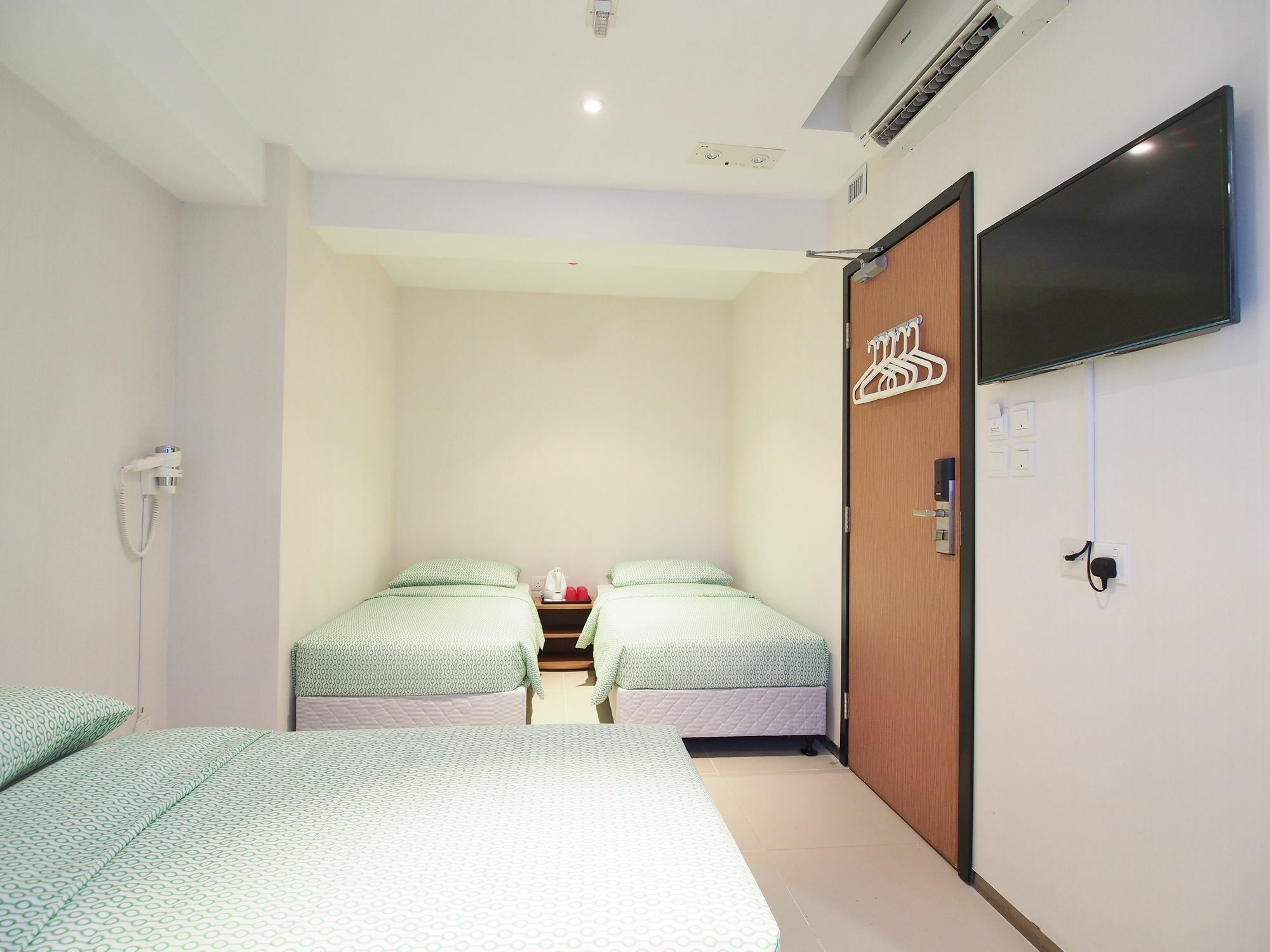 Berlin Hotel 카우룽 외부 사진